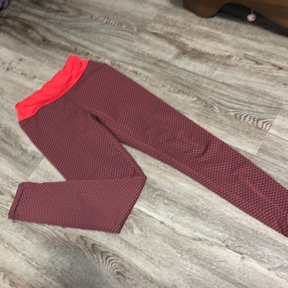 red butt scrunch TIKTOK leggings - Picture 1 of 5